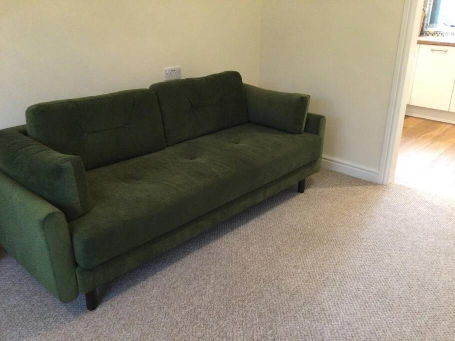 Churstonbnb, Private Flat Within Family Home, Bolton Lostock Eksteriør bilde